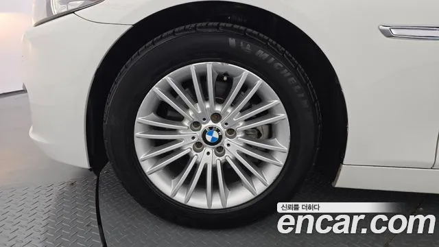 BMW 5 серии 2014 thumb 12