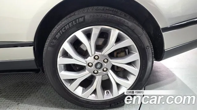 Land Rover Range Rover 2018 thumb 5