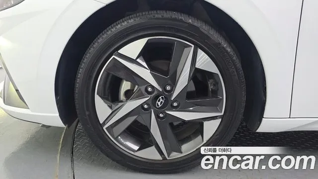 Hyundai Elantra 2021 thumb 7