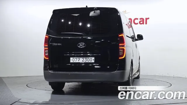 Hyundai Staria 2018 thumb 4