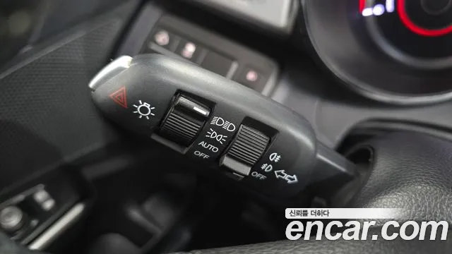 KGM Tivoli 2015 thumb 10