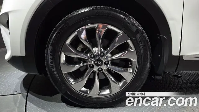 Kia Sorento 2018 thumb 4