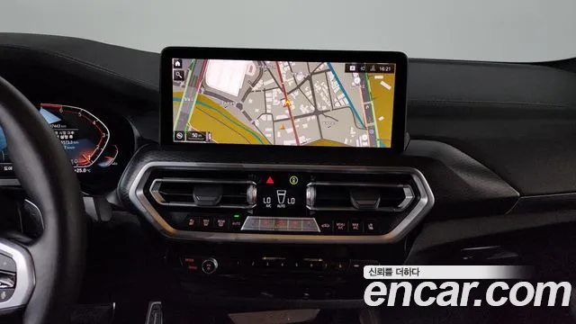 BMW X4 2023 thumb 10