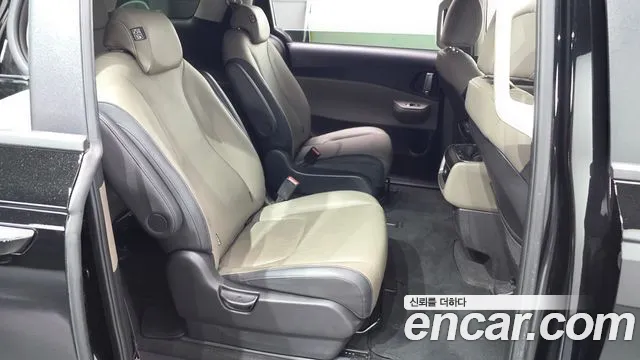 Kia Carnival 2024 thumb 5