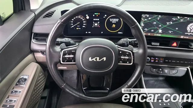Kia Carnival 2024 thumb 3