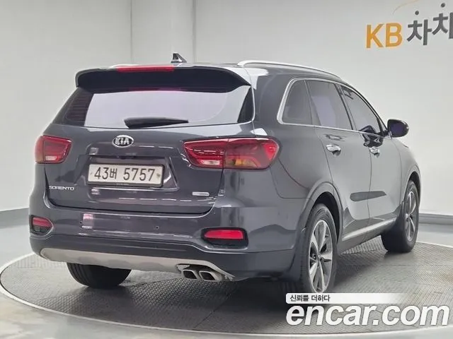 Kia Sorento 2018 thumb 8