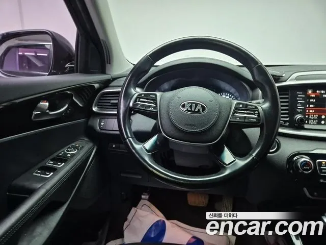 Kia Sorento 2018 thumb 5