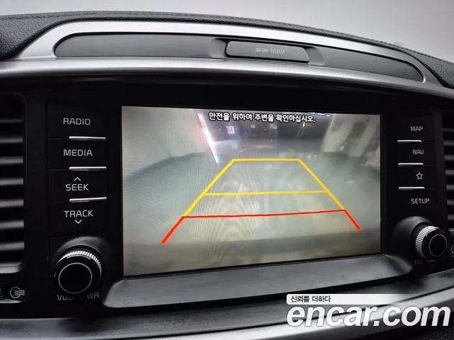 Kia Sorento 2018 thumb 6