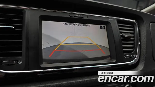 Kia Carnival 2018 thumb 5