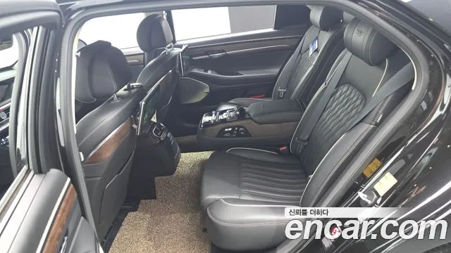 Genesis G90 2019 thumb 10