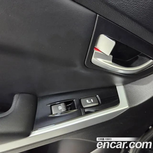 KG_Mobility_Ssangyong KORANDO 2015 thumb 7