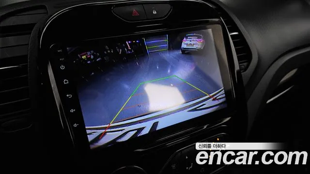 Renault QM3 2014 thumb 8
