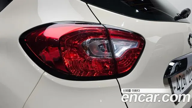 Renault QM3 2014 thumb 4