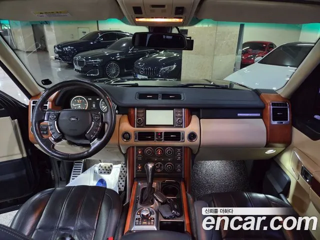 Land Rover Range Rover 2010 thumb 3