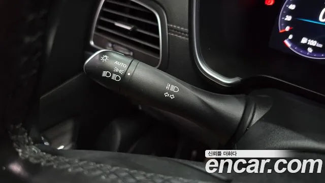 Renault SM6 2021 thumb 8