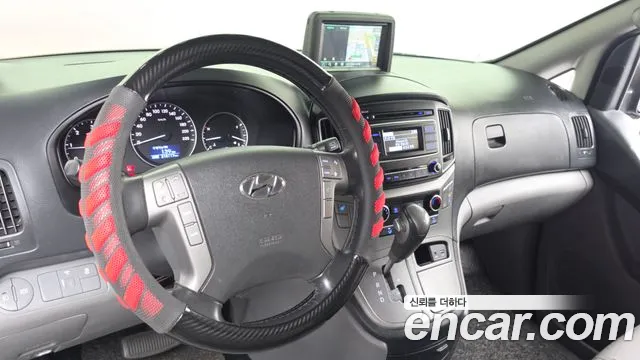 Hyundai Staria 2017 thumb 3