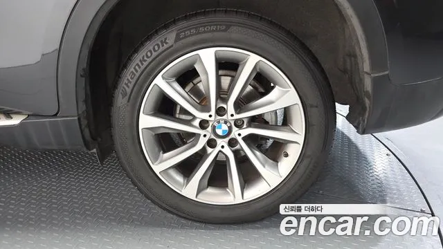 BMW X6 2017 thumb 2