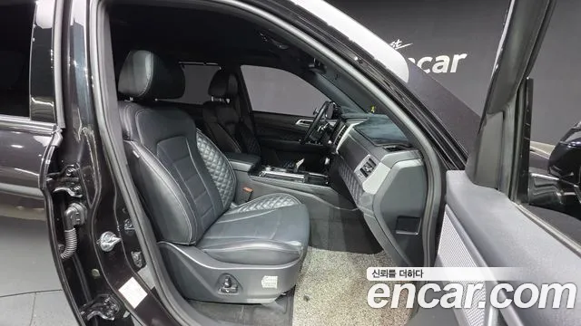 KGM Rexton 2021 thumb 6