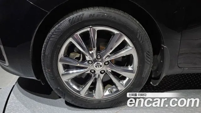 Kia Carnival 2019 thumb 4