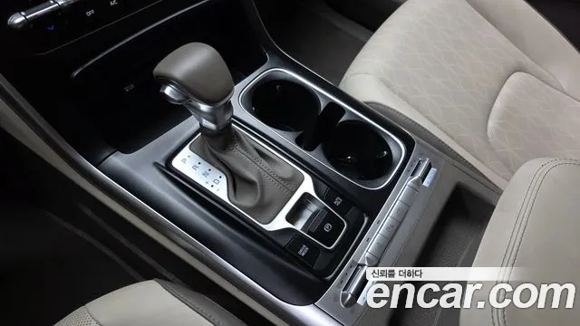 Kia Carnival 2022 thumb 9