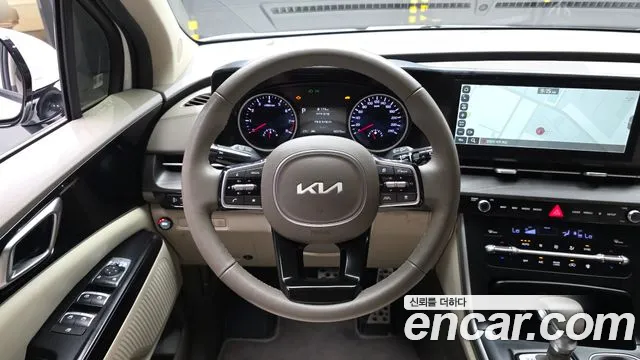 Kia Carnival 2022 thumb 5