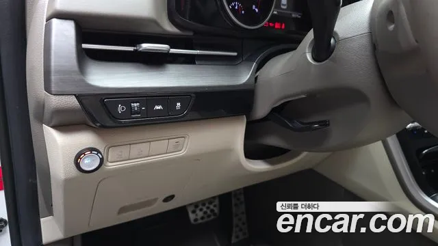 Kia Carnival 2022 thumb 10