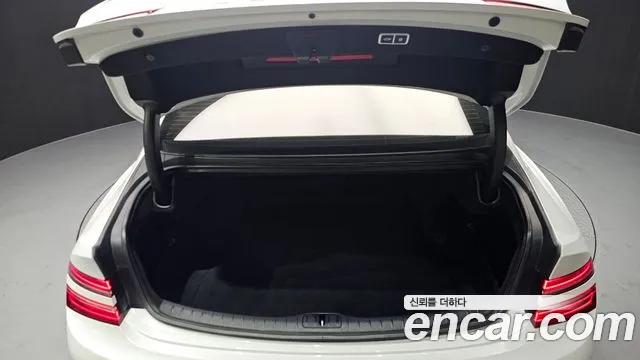 Genesis G80 2021 thumb 10