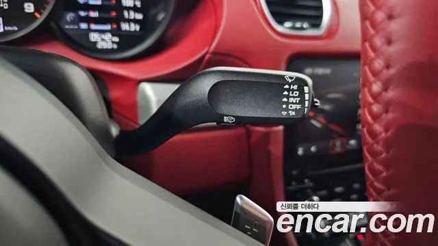 Porsche 718 Cayman 2021 thumb 2