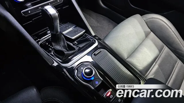Renault SM6 2018 thumb 12