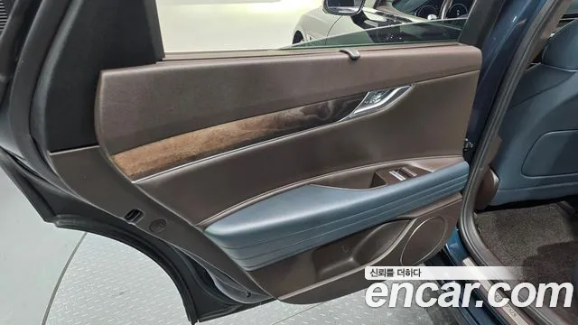 Genesis G80 2020 thumb 12
