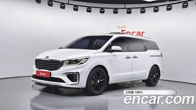 Kia Carnival 2018 thumb 11