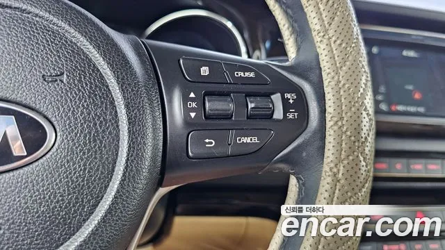 Kia Carnival 2018 thumb 8