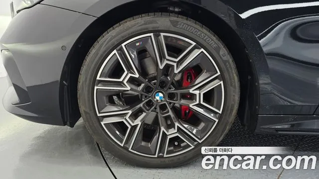 BMW 5 серии 2025 thumb 9