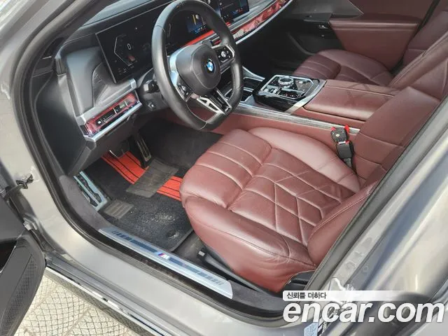 BMW 7 серии 2023 thumb 4