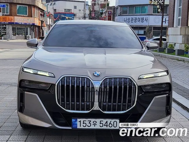 BMW 7 серии 2023 thumb 3