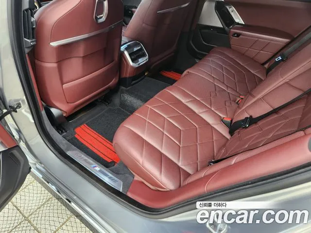 BMW 7 серии 2023 thumb 7