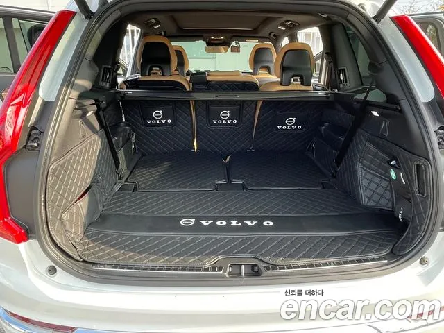 Volvo XC90 2020 thumb 11