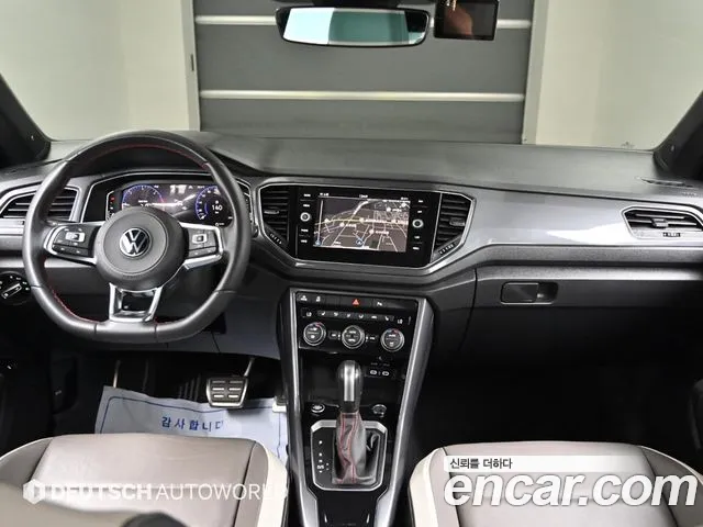 Volkswagen T-Roc 2021 thumb 2