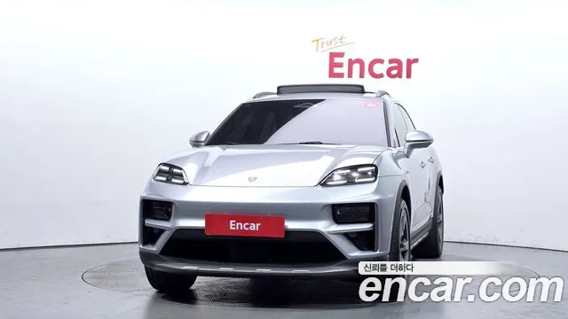 Porsche Macan EV 2025 thumb 6