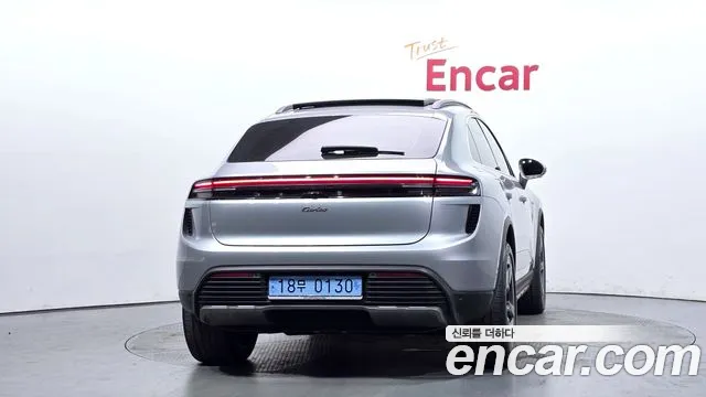 Porsche Macan EV 2025 thumb 4