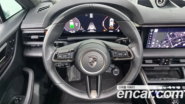 Porsche Macan EV 2025 thumb 3