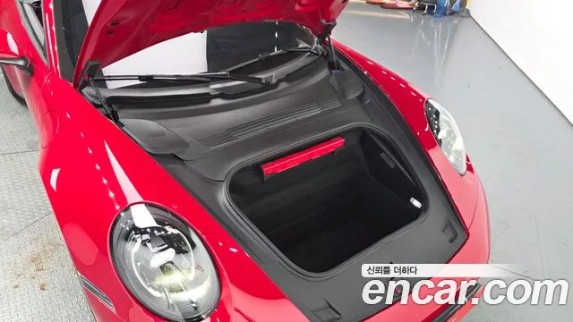 Porsche 911 2025 thumb 6