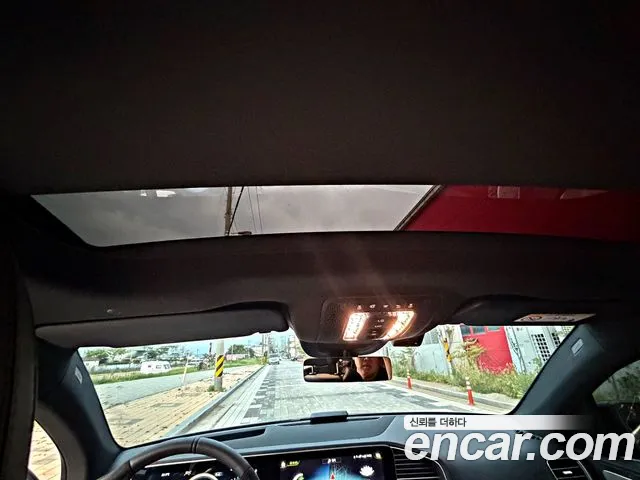 Mercedes-Benz E-Класс 2023 thumb 2