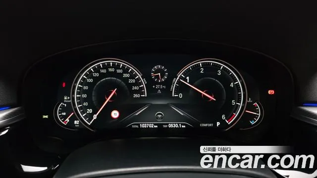 BMW 5 серии 2017 thumb 10