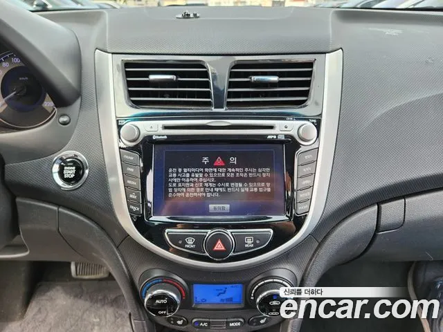 Hyundai Accent 2013 thumb 5