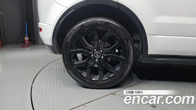 Land Rover Range Rover Evoque 2013 thumb 6