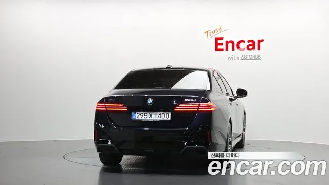 BMW 5 серии 2025 thumb 10