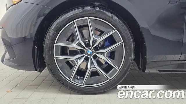 BMW 5 серии 2025 thumb 11