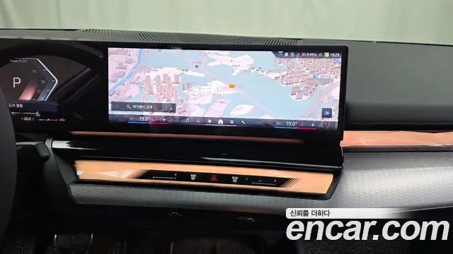 BMW 5 серии 2025 thumb 3