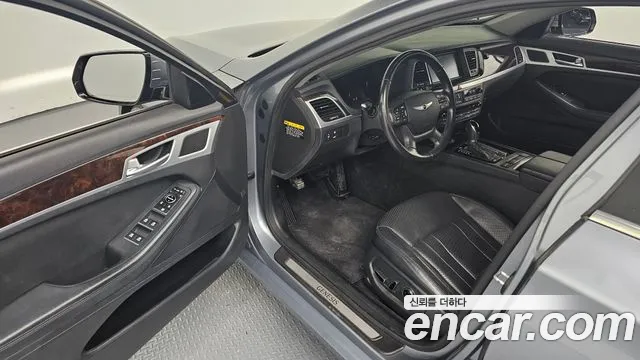 Hyundai Genesis 2014 thumb 2